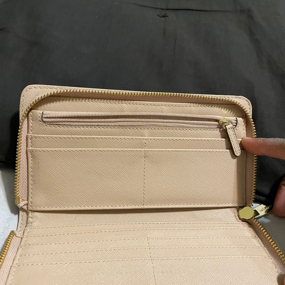 Michael Kors large Wallet - Picture 3 of 5